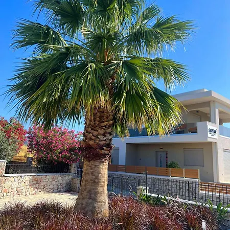 Aryve Townhouse Rhodos Mit Akropolis- Und Meerblick Sowie Jacuzzi Und Tollen Sonnenterrassen Und Garten