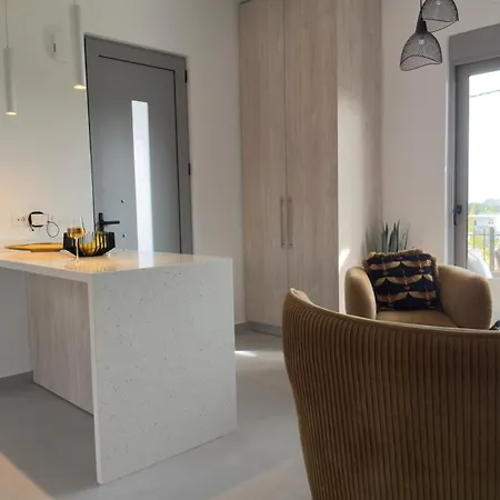 Aryve Townhouse Rhodos Mit Akropolis- Und Meerblick Sowie Jacuzzi Und Tollen Sonnenterrassen Und Garten