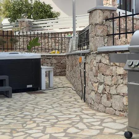 Aryve Townhouse Rhodos Mit Akropolis- Und Meerblick Sowie Jacuzzi Und Tollen Sonnenterrassen Und Garten *