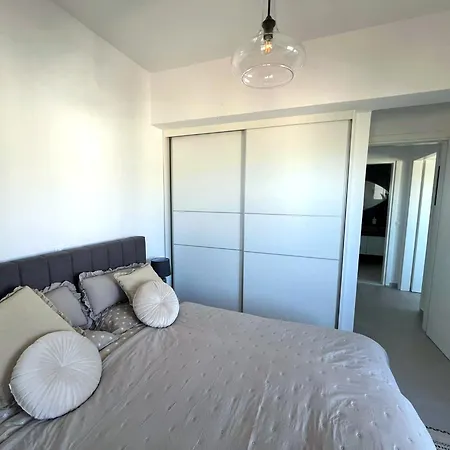 Tatil Evi Aryve Townhouse Rhodos Mit Akropolis- Und Meerblick Sowie Jacuzzi Und Tollen Sonnenterrassen Und Garten Malona Village