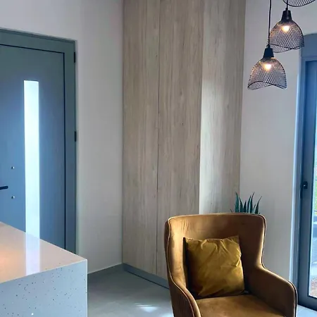 Tatil Evi Aryve Townhouse Rhodos Mit Akropolis- Und Meerblick Sowie Jacuzzi Und Tollen Sonnenterrassen Und Garten Malona Village