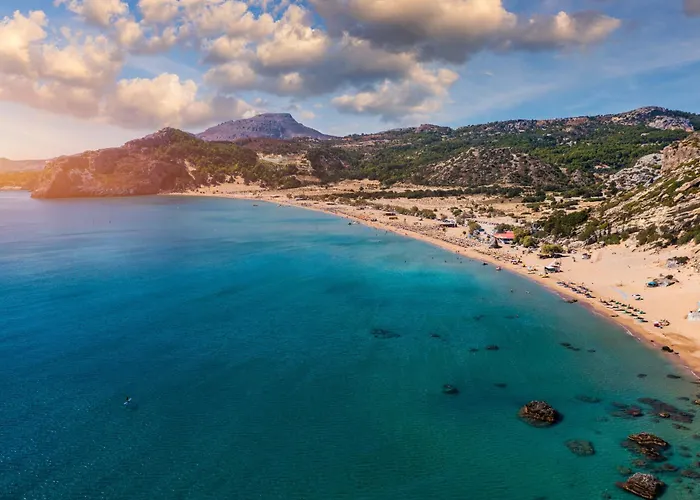 Aryve Townhouse Rhodos Mit Akropolis- Und Meerblick Sowie Jacuzzi Und Tollen Sonnenterrassen Und Garten 펜션 *