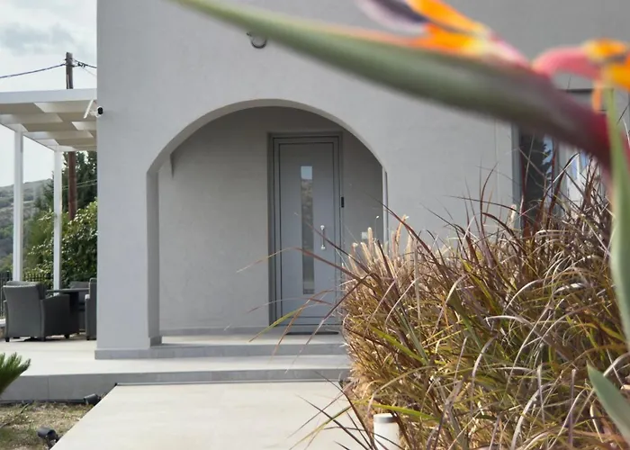 Aryve Townhouse Rhodos Mit Akropolis- Und Meerblick Sowie Jacuzzi Und Tollen Sonnenterrassen Und Garten Malona Village