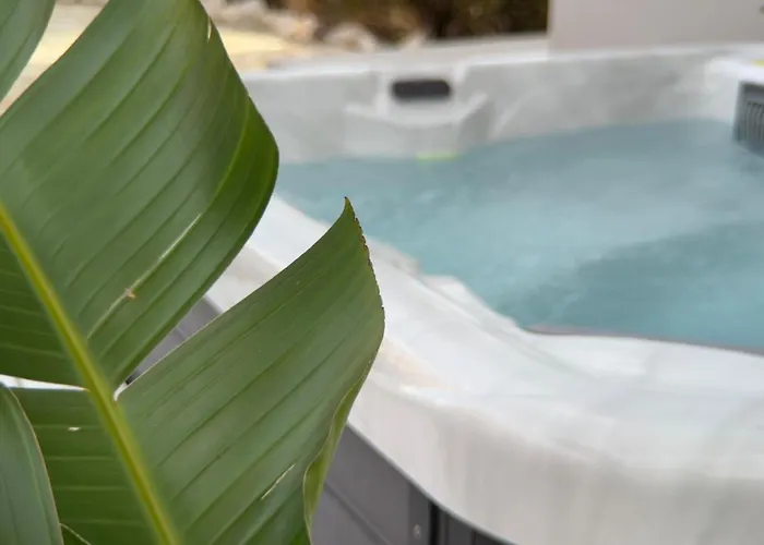 Aryve Townhouse Rhodos Mit Akropolis- Und Meerblick Sowie Jacuzzi Und Tollen Sonnenterrassen Und Garten * Malona Village