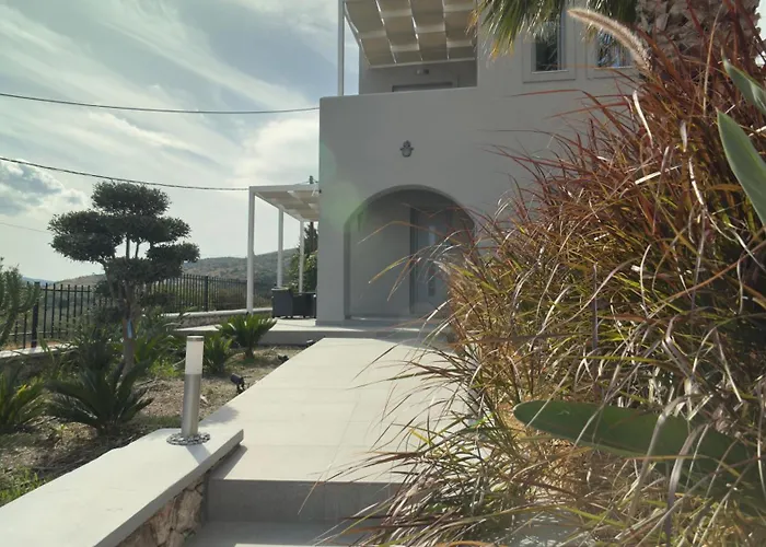 펜션 Aryve Townhouse Rhodos Mit Akropolis- Und Meerblick Sowie Jacuzzi Und Tollen Sonnenterrassen Und Garten Malona Village