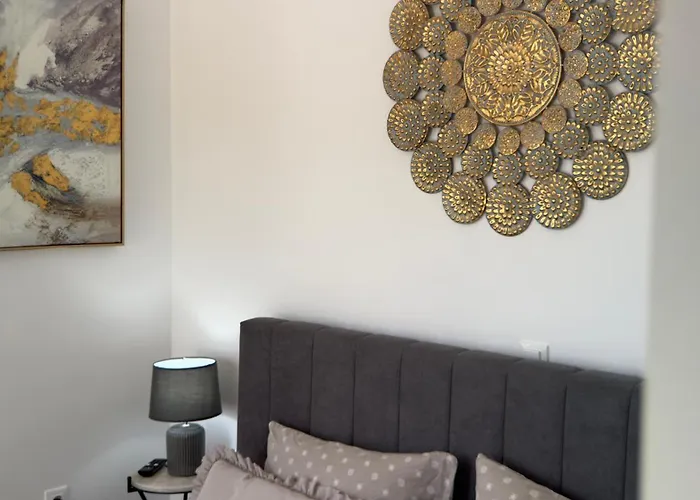 펜션 Aryve Townhouse Rhodos Mit Akropolis- Und Meerblick Sowie Jacuzzi Und Tollen Sonnenterrassen Und Garten Malona Village