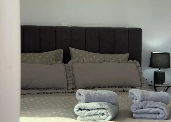 Aryve Townhouse Rhodos Mit Akropolis- Und Meerblick Sowie Jacuzzi Und Tollen Sonnenterrassen Und Garten