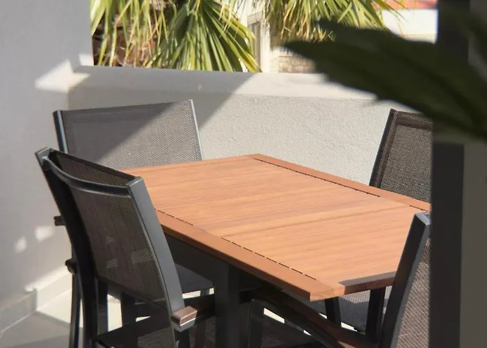 Aryve Townhouse Rhodos Mit Akropolis- Und Meerblick Sowie Jacuzzi Und Tollen Sonnenterrassen Und Garten * Malona Village