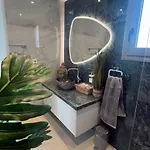 Aryve Townhouse Rhodos Mit Akropolis- Und Meerblick Sowie Jacuzzi Und Tollen Sonnenterrassen Und Garten Сasa de vacaciones Malona Village