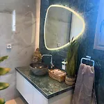Сasa de vacaciones Aryve Townhouse Rhodos Mit Akropolis- Und Meerblick Sowie Jacuzzi Und Tollen Sonnenterrassen Und Garten