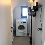 Aryve Townhouse Rhodos Mit Akropolis- Und Meerblick Sowie Jacuzzi Und Tollen Sonnenterrassen Und Garten Сasa de vacaciones