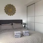 Aryve Townhouse Rhodos Mit Akropolis- Und Meerblick Sowie Jacuzzi Und Tollen Sonnenterrassen Und Garten Malona Village