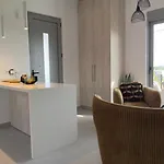 Aryve Townhouse Rhodos Mit Akropolis- Und Meerblick Sowie Jacuzzi Und Tollen Sonnenterrassen Und Garten