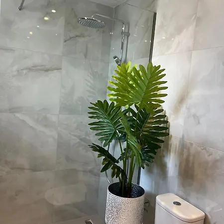 Aryve Townhouse Rhodos Mit Akropolis- Und Meerblick Sowie Jacuzzi Und Tollen Sonnenterrassen Und Garten Vakantiehuis *