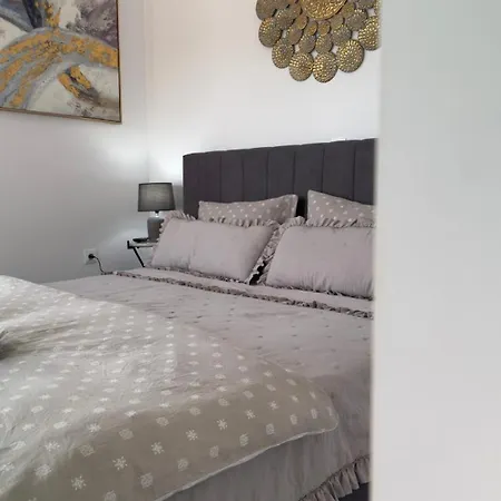 Aryve Townhouse Rhodos Mit Akropolis- Und Meerblick Sowie Jacuzzi Und Tollen Sonnenterrassen Und Garten Vakantiehuis *