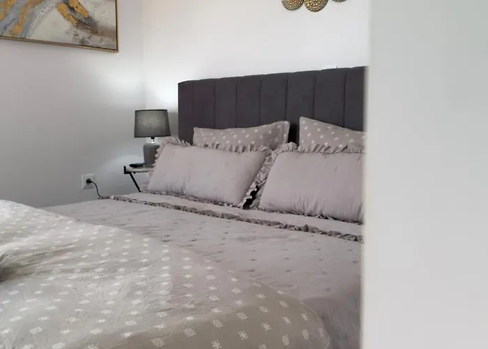 Aryve Townhouse Rhodos Mit Akropolis- Und Meerblick Sowie Jacuzzi Und Tollen Sonnenterrassen Und Garten Ferienhaus *